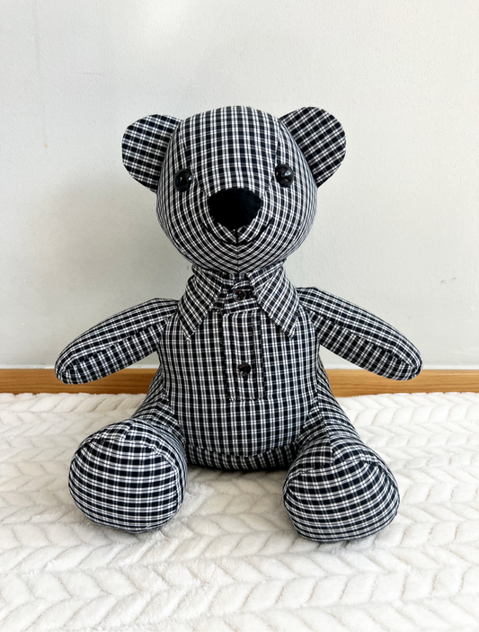 Memorial bear